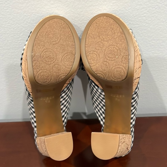 Guess GW-PATRIEN3 Black Multi Fabric Size 7 - Picture 9 of 16